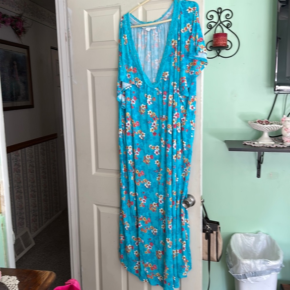 Plus size night gown